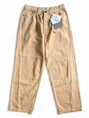 Relaxed-Fit Men's Jeans in Soft Peach by